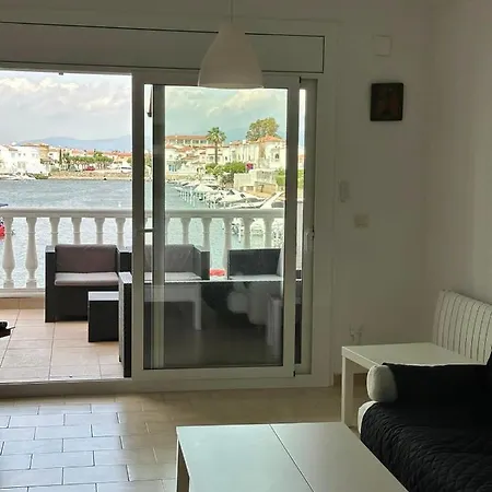 Apartamento En El Canal De Ii Apartamento *